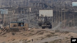 以军坦克在加沙中部作战（资料照：2024年6月9日）