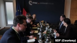 کۆبوونەوەی شاندی بەڕێوەبەرایەتی خۆسەر و وەزیری دەرەوەی ئەڵمانیا لە میونخ