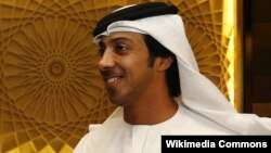 Sheikh Mansour bin Zayed Al Nahyan, Deputi PM Uni Emirat Arab, yang membeli koran The National (foto: Wikipedia).