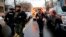 Полицейские в Джерси-Сити рядом с местом, где произошла стрельба, 10 декабря 2019 года