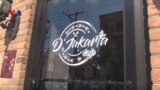 Restoran D'jakarta Cafe di Philadelphia (Dok: VOA)