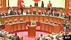 Shqipëri: Politika para sfidave të reja; të hënën rihapet Parlamenti
