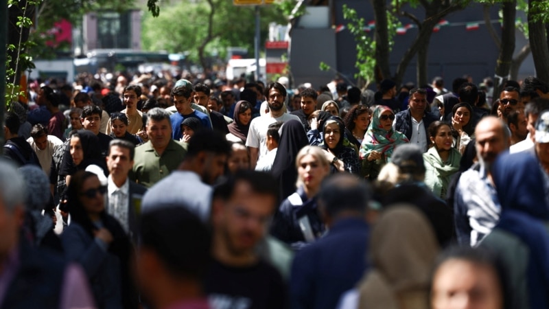 یارانه نقدی وثیقه خرید نسیه شد؛ دولت فقر را اعتباری کرد