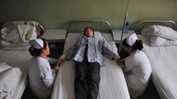 时事大家谈：杨某侠事件继续激起民愤 谁来为精神病人“解锁”？