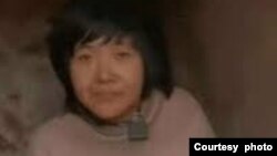 中國徐州豐縣被鎖鏈栓住的八孩媽媽
