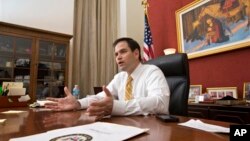 El 51 por ciento de los electores de Florida aprueba en sentido general la labor del senador Marco Rubio en Washington.