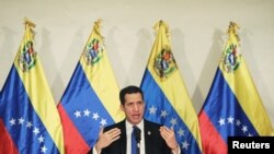 El líder opositor, Juan Guaidó, habla durante una conferencia de prensa en Caracas, Venezuela, el 5 de diciembre de 2020. [Reuters]