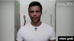 El dirigente de Voluntad Popular, Leopoldo López, se dirigió a la Fuerza Armada Nacional Bolivariana en un nuevo video, publicado la noche de este domingo a través de su cuenta en la red social Twitter.