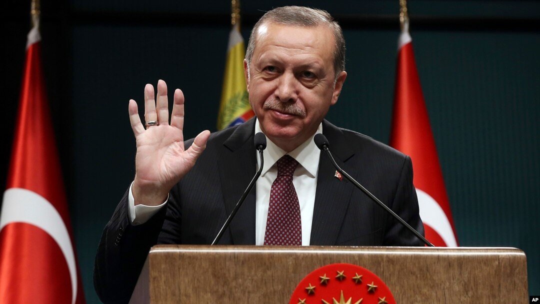 Turkey's President Recep Tayyip Erdogan gestures during a joint press conference with Venezuela's President Nicolas Maduro, following their meeting at the Presidential Palace in Ankara, Turkey, Oct. 6, 2017. 
