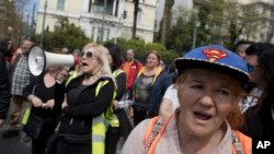 Međunarodni dan rada, 1. maj, obeležavaju radnici širom sveta, Foto: AP Photo/Petros Giannakouris