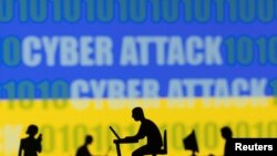 Ilustrasi "Serangan Cyber", di Ukraina, 15 Februari 2022. (REUTERS/Dado Ruvic)