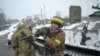 空袭乌克兰城市和军事基地后，俄军兵分三路扑向乌克兰首都基辅