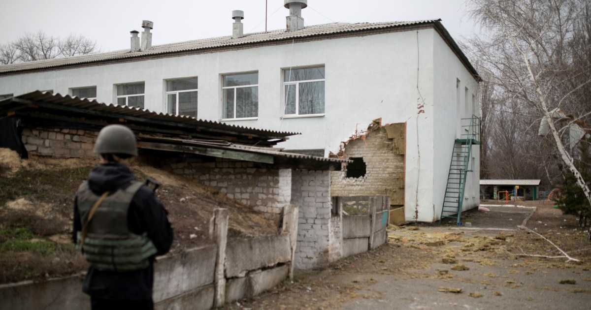Shelling, Mortar Fire Intensify in Ukraine’s Donbas as War Clouds Gather