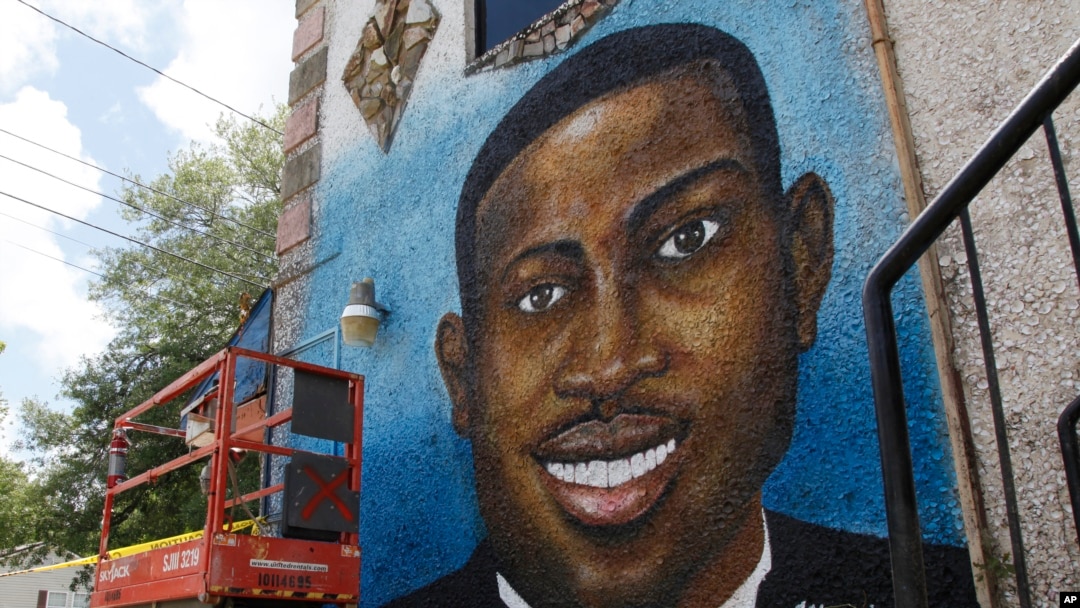 ARHIVA - Mural u čast Ahmada Arberija u Brunzviku u Džordžiji. 