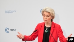 欧盟委员会主席冯德莱恩（Ursula von der Leyen）在德国慕尼黑安全会议上发表讲话（2022年2月19日）