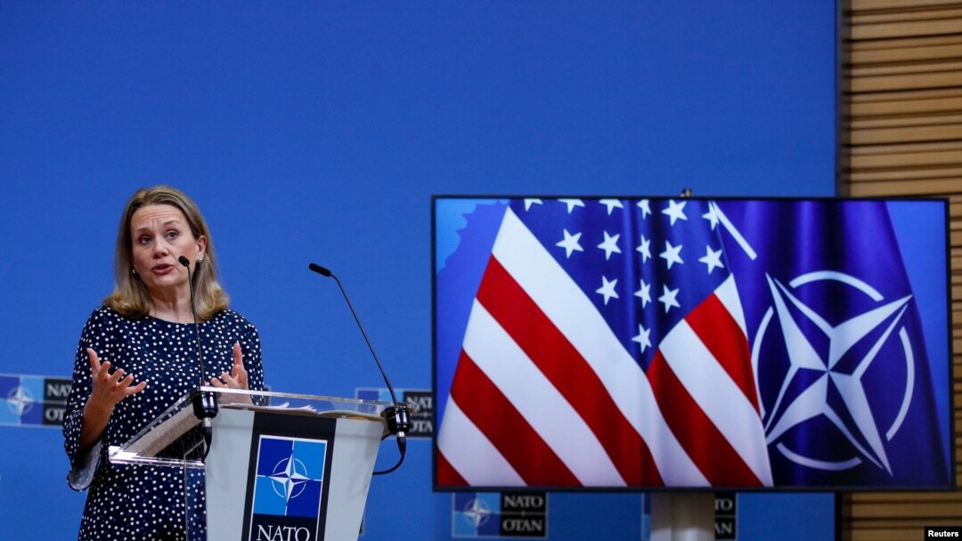 Джулианна Смит, постпред США при НАТО 