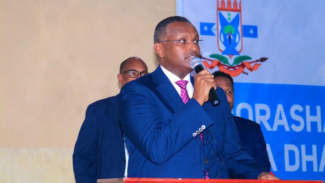 Zerikarli kaltakni sikdi 8 iyul, TDKning Jinsiy inqilob korsatuvi