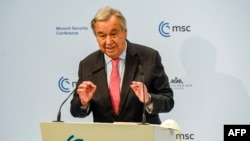 联合国秘书长古特雷斯在德国南部举行的慕尼黑安全会议上发表开幕致辞。(2022年2月18日)