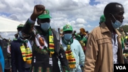 UMnu. Kembo Mohadi ubekhankasela ibandla leZanu PF eNkulumane kuthi njalo uMnu. Nelson Chamisa, umsekeli kamongameli, uMnu. Constantino Chiwenga labo bebekhankasa bese Harare leMarondera. (VOA)