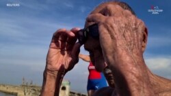 Մի խումբ տարեց կուբացիներ, սկսել են նորից լողալ Հավանայի ափերին