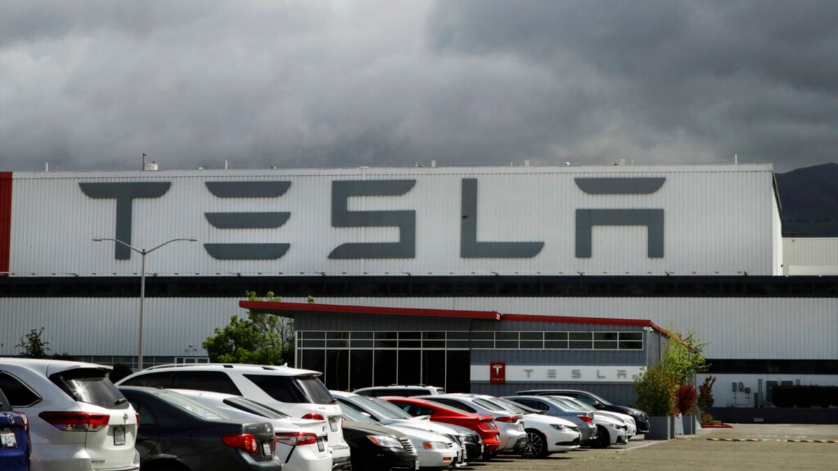 US Sues Tesla Over Alleged Harassment of Black Factory Workers US Sues Tesla Over Alleged Harassment of Black Factory Workers