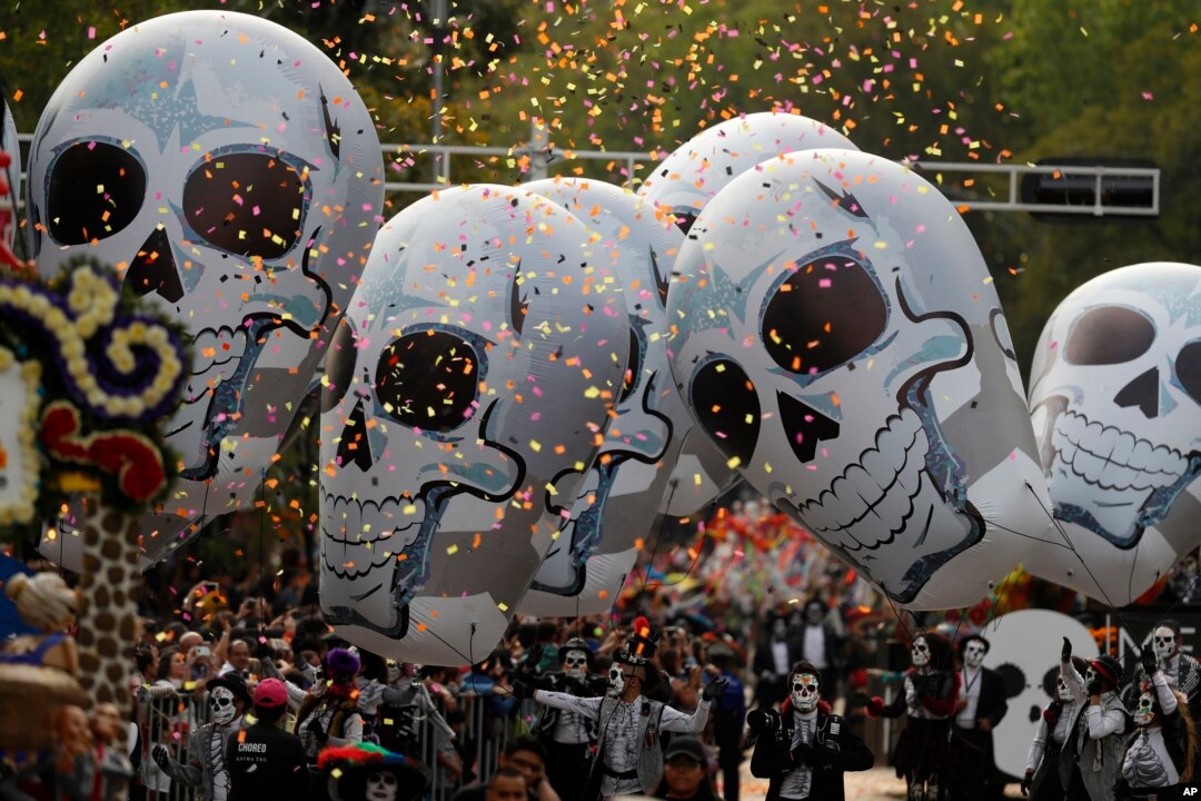 day-of-the-dead-plastic-