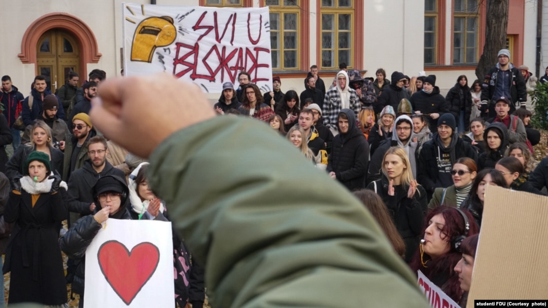 Skup pred početak blokade Rektorata beogradskog univerziteta, 2. decembar, 2024. (Foto: studenti Fakulteta dramskih umetnosti)