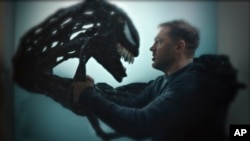 ภาพฉากหนึ่งของ "Venom: The Last Dance" จากค่าย Sony Pictures ที่มี ทอม ฮาร์ดี รับบทนำเช่นเคย