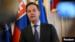 ARCHIVO: El secretario general de la OTAN, Mark Rutte, durante una visita a Eslovaquia el 20 de febrero de 2025.