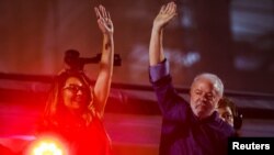 Lula da Silva posle proglašenja izbornih rezultata prema kojima je osvojio 50,9 odsto glasova