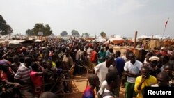 Des déplacés à Bangui, en République centrafricaine (Reuters)