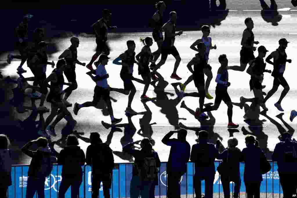 Runners start at the Berlin Marathon in Berlin, Germany.