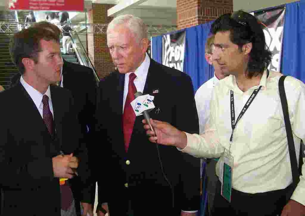 Iftikhar Hussain interviews Sen. Orrin Hatch for VOA Deewa Radio