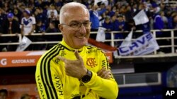 ARCHIVO - Dorival Júnior, del Flamengo de Brasil, captado antes del partido de ida de la Copa Libertadores en Buenos Aires, el 31 de agosto de 2022