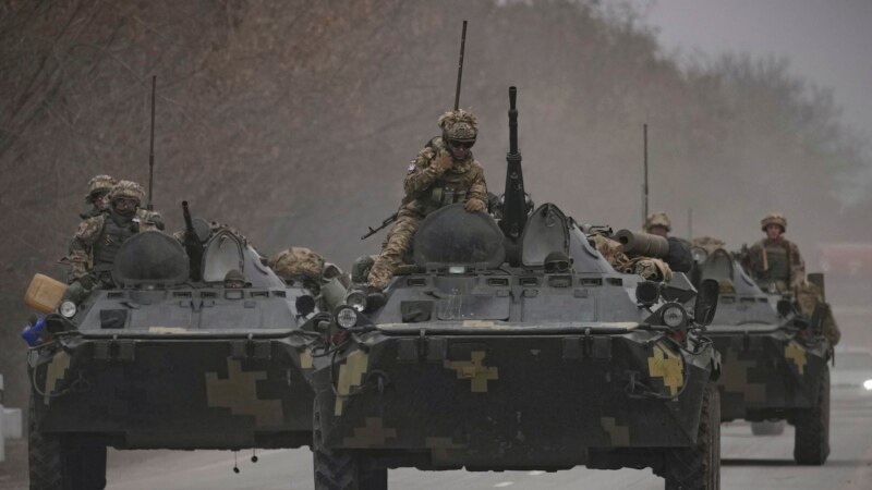 À Votre Avis: la guerre en Ukraine