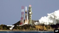 Peluncuran Roket H-2A Jepang (foto: dok), roket serupa yang sukses meluncurkan satelit Korea Selatan KOMPSAT-3 hari ini (18/5).