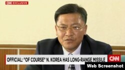 북한의 정부기구인 조국통일연구원의 박영철 부원장이 평양에서 미국 CNN 방송과 인터뷰했다.