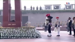 Նյու Դոլիում ռազմական շքերթի և ծաղկեպսակների ուղեկցությամբ տոնել են Հանրապետության օրը