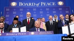 ISRAEL-PALESTINIANS/GAZA-TRUMP-BOARD