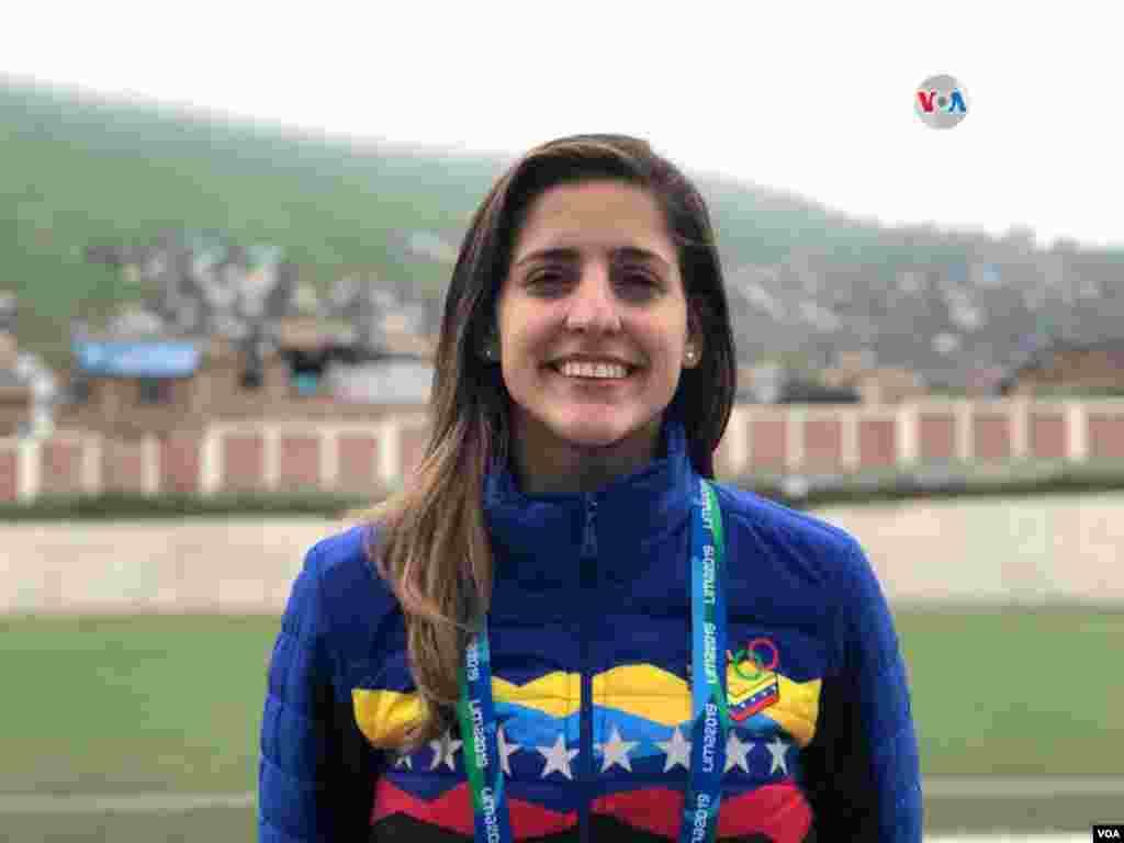 Marián Cuero, una karateca de la selección venezolana, dice a la Voz de América que ante la adversidad, prefiere mantenerse optimista y continuar luchando por su país.&nbsp;