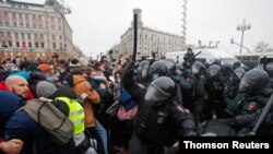 برخورد شدید پلیس روسیه با معترضان