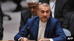 Menteri Luar Negeri Iran Hossein Amir-Abdollahian berbicara dalam pertemuan Dewan Keamanan PBB terkait situasi di Timur Tengah, di markas PBB di Kota New York, pada 18 April 2024. (Foto: AFP/Angela Weiss)