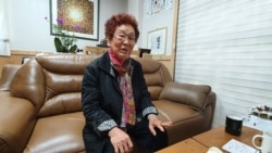 89-year-old Lim Geun-dan, a Gwangju resident, recounts how her son was killed by government forces during a 1980 uprising. May 20, 2020. (W. Gallo)