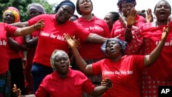 Women attend a prayer meeting calling on the government to rescue the kidnapped girls of the government secondary school in Chibok, in Abuja, Nigeria, May 27, 2014. 