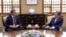 알렉산더 드 크루 UNDP 총재(사진 왼쪽)가 조현 한국 외교부 장관과 회담하고 있는 모습. (2026년 5월 21일)