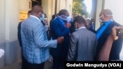 Inkokheli yebandla leMDC Alliance iphandle kwedale lephalamende. 