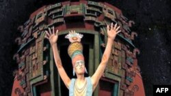 U filmu se objašnjava da su Maje "imale ritual da pomoću solarnih kalendara opišu prošlost i predvidjaju budućnost".