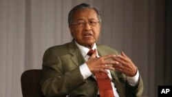 Mantan PM Malaysia Mahathir Mohammad mendirikan Parti Pribumi Bersatu Malaysia (foto: dok).