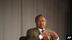 Mantan perdana Menteri Malaysia Mahathir Mohamad