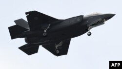 Amerika mengancam membatalkan pembelian 4 jet tempur F-35 oleh Turki karena Turki membeli senjata dari Rusia (foto: dok). 